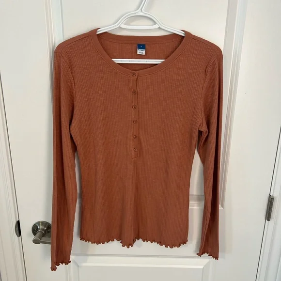 NWT Old Navy Long Sleeve Rib Knit Henley Long Sleeve Top - Picture 3 of 7